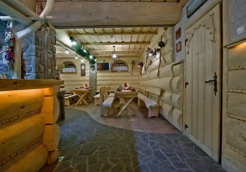 Hotel Toporów Premium - stemningsfuldt interiør 6